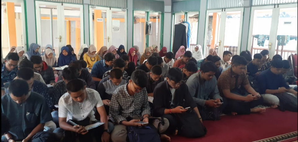 Mahasiswa FTI Universitas Bung Hatta Antusias Ikuti Jumat Berseri